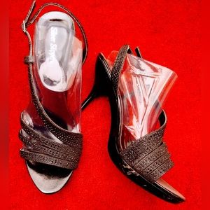 Dressy BLACK sandel style shoes by SILVER SLIPPER. SIZE 11. EXCELLENT CONDITION